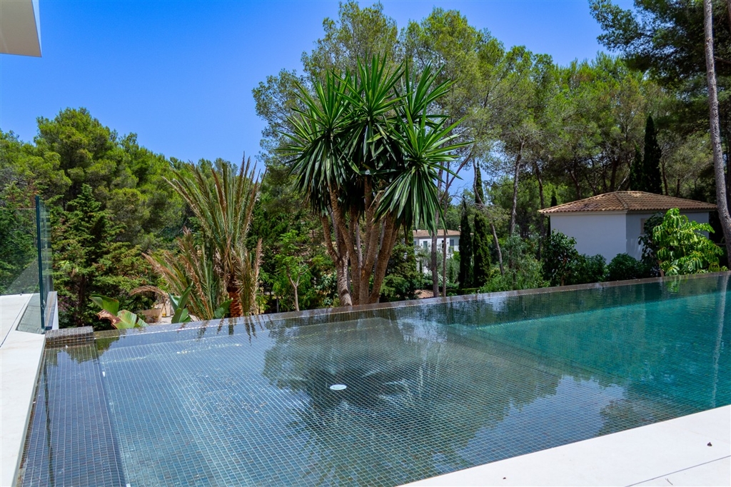 Elegant new-build luxury villa for sale in Son Vida Palma de Mallorca